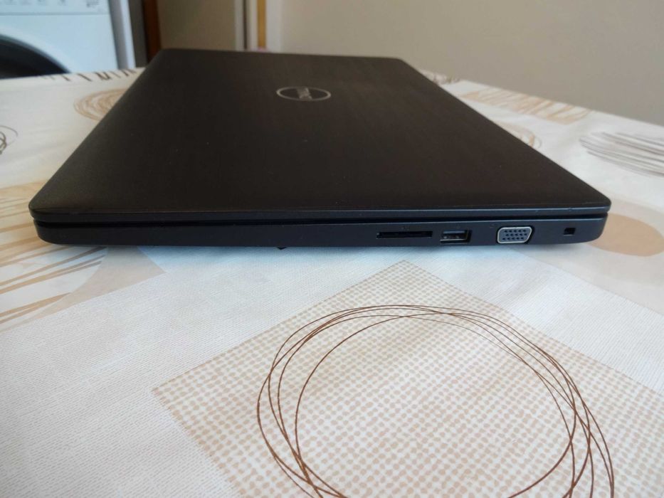 Лаптоп  15.6" DELL Latitude 3580 i5-7200U 2.5GHz/RAM 8GB DDR4