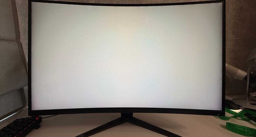 монитор GameMax 27"