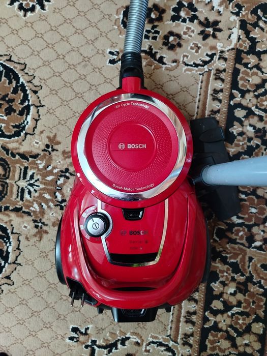 Пылесос БОШ220в оригинал