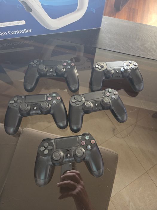 PlayStation 4 Pro + VR + аксесоари + 12 игри