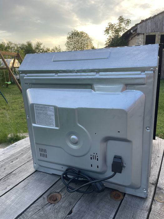 Фурна за вграждане Beko BIM24301BS
