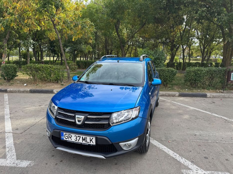 Dacia Sandero Dacia Sandero stepway  Anul fabricației 2014 euro 5 Motor: 898  cm3 tu