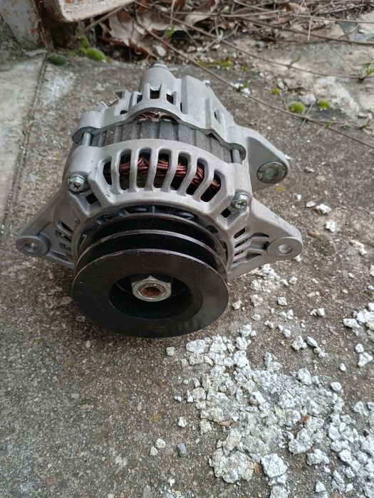 Генератор за автомобил