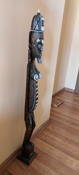 Декоративна африканска статуетка
