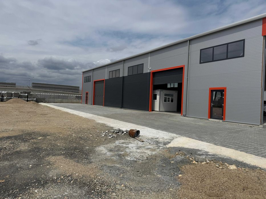 Hala spatiu inchiriat depozit Magazin si Showroom