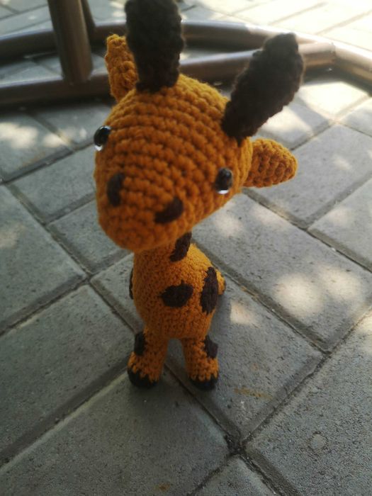 Jucari girafa crosetat manual, 25 cm