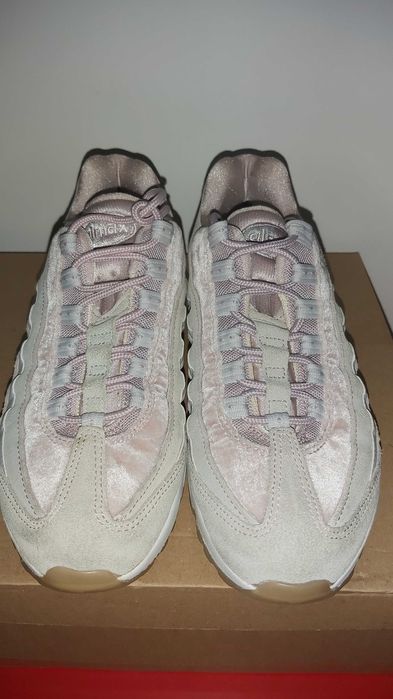 Nike Air Max 95 "Velvet Particle Rose" - Номер 38.5