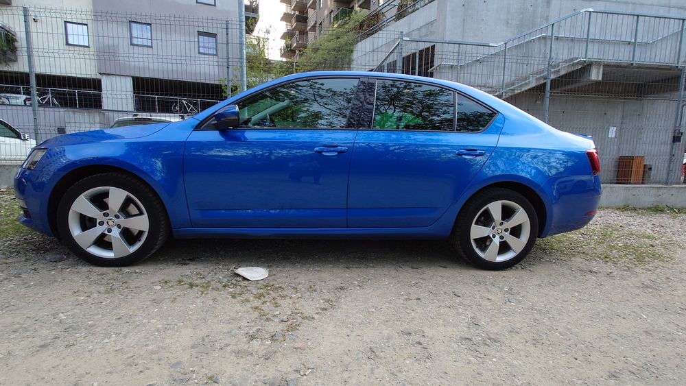 SKODA Octavia 2017 — imagine 3