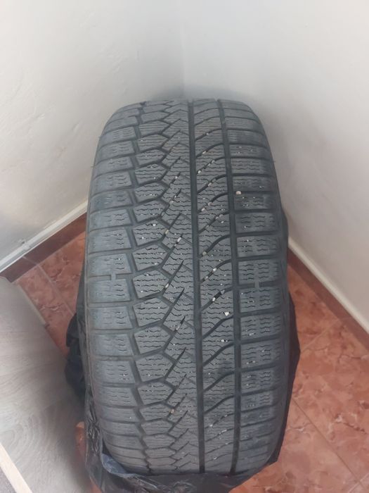Anvelope 245/45/R18