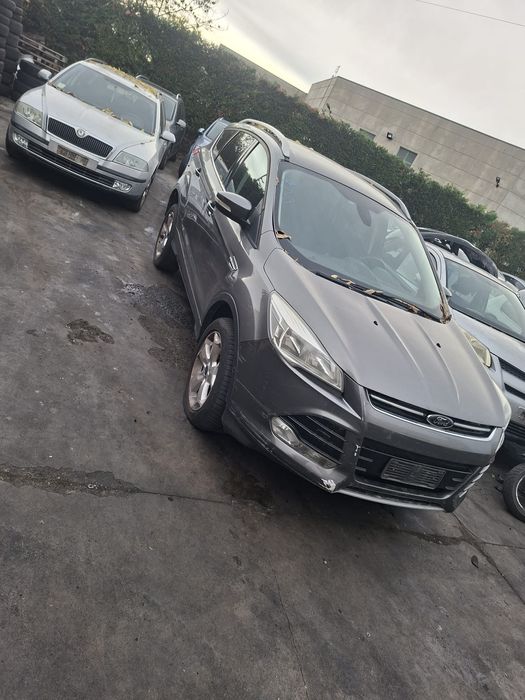 Fata completa ford kuga 2014