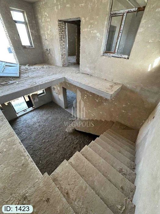 ПРОДАЁТСЯ УЧАСТОК №1423 Terakzorda 4sotixlik karobka uyimiz sotiladi