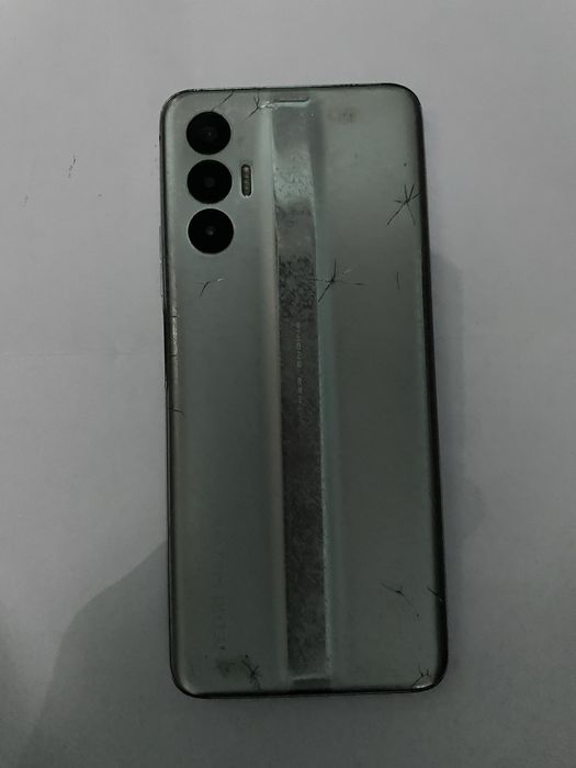 Tecno pova 3 7000 mah