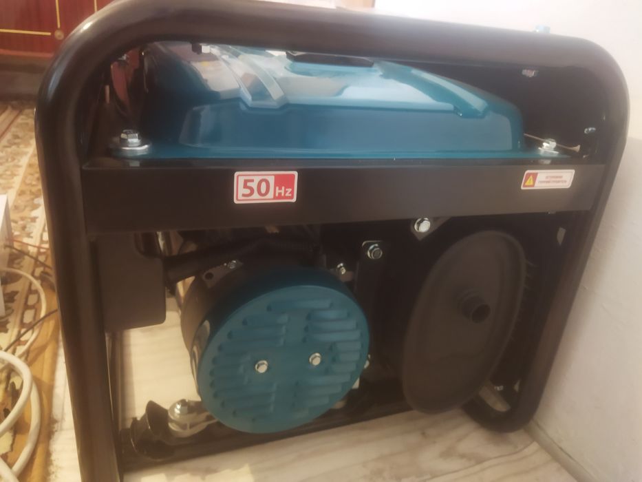 Срочно продам генератор продам