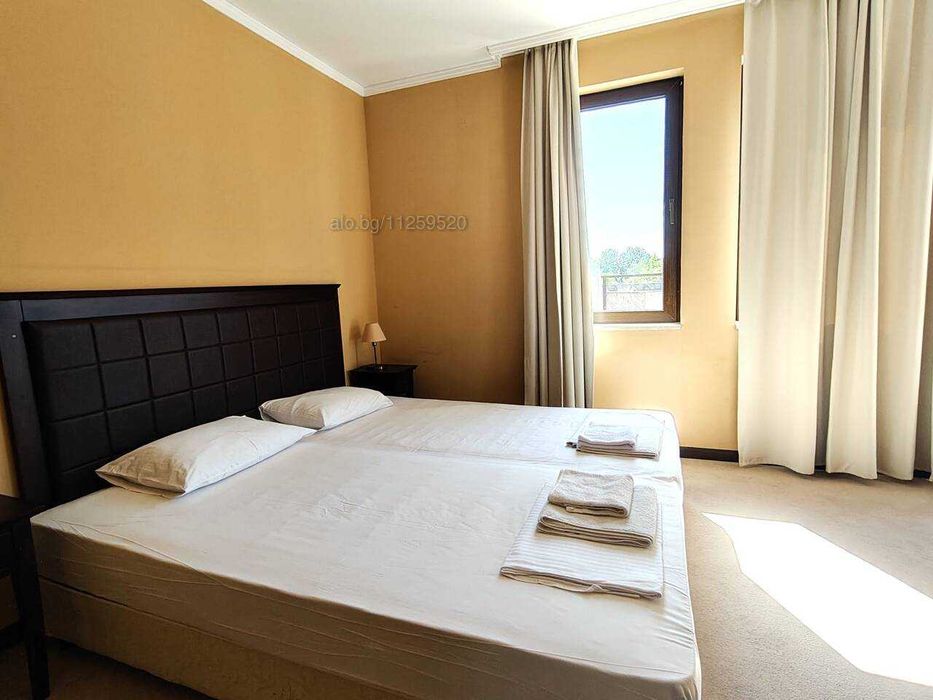 ТОП ЛОКАЦИЯ | Комплекс Royal Beach Barcelo Втора линия с три басейна и голяма тераса