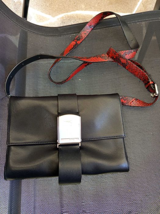 MCQ Alexander McQueen кожена чанта