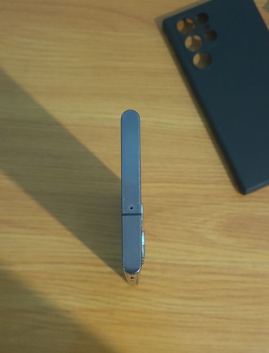 Обменяю Samsung S22 ultra