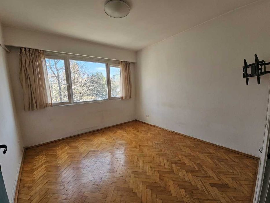 Продава 3 - Стаен, Кв. Изток, град София.