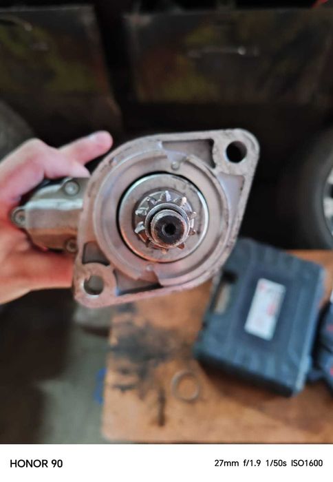 Стартер Пассат Б3