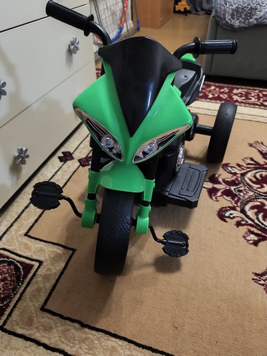 Продам два 3-х колёсных велосипеда