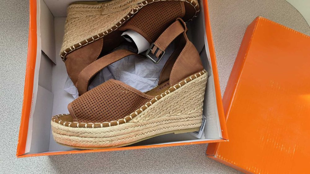 Superdry Anna Wedge - 38, 40 - NOU - 120 RON