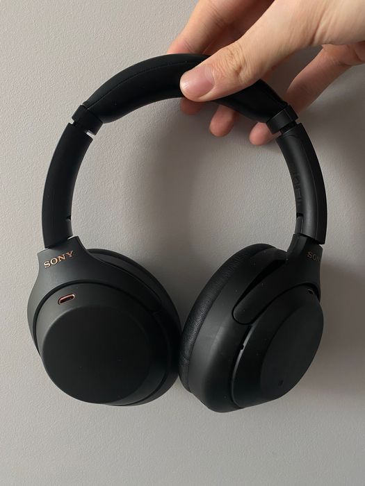 Продаю SONY WH-1000XM4