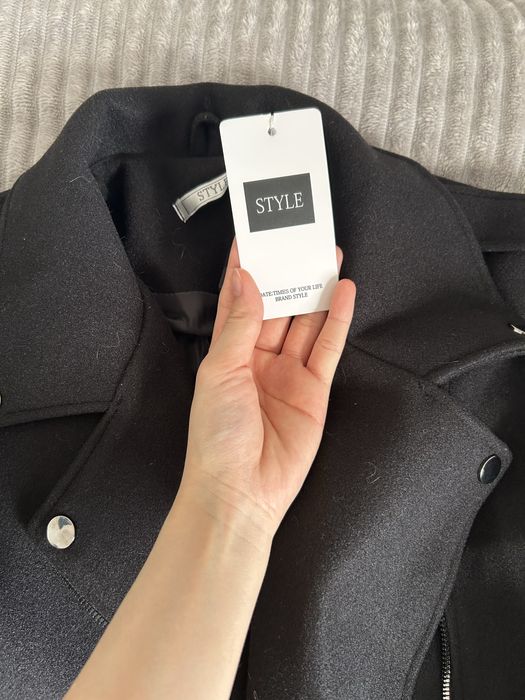 бомбер в черном цвте