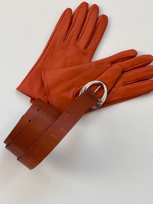 Оранжеви кожени ръкавици и подарък шал