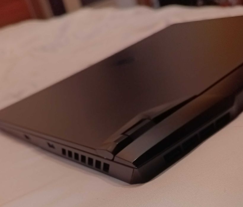 Нов MSI GP66 Leopard 10UG от Германия
