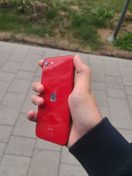 Iphone se 2020 нормалном состяний