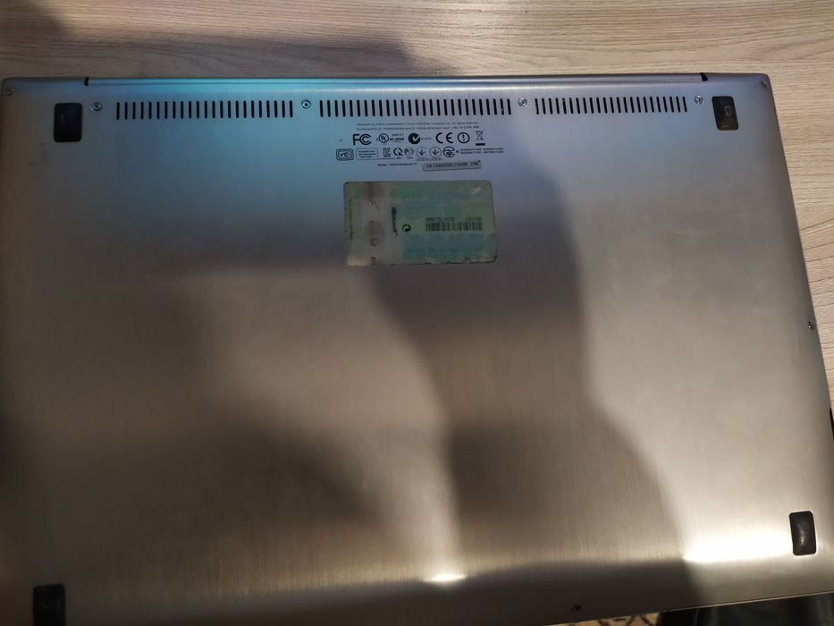 Продам ноутбук Асус.