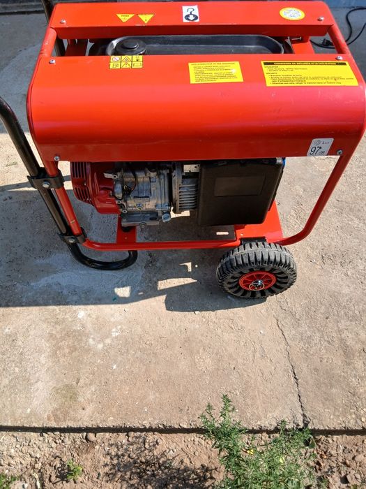 PRAMAC ES 5000,generator de curent 4,6 KW.