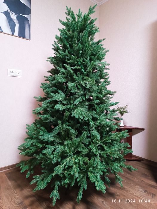 Премиальная ёлка 100% литье, гелевая