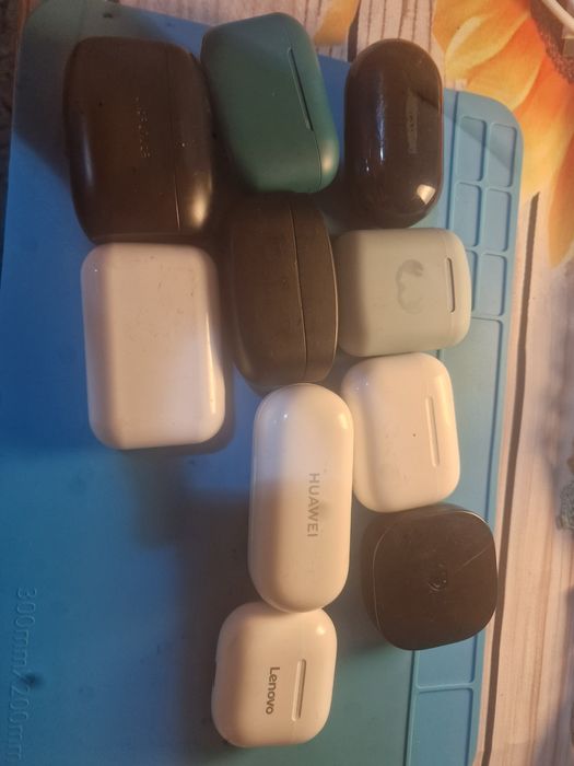 Lot casti,ceasuri smart etc