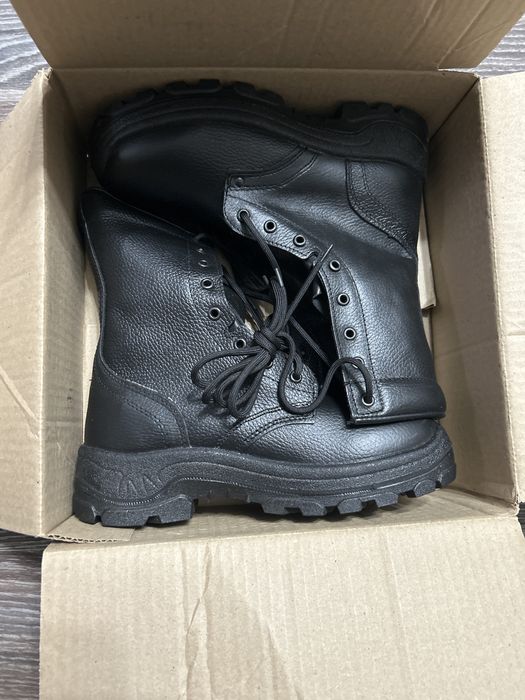 Продам зимние берцы