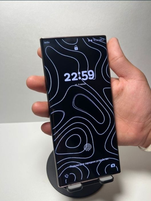 Samsung Note 20 Ultra телефон