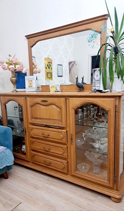 Белорусский комод с зеркалом