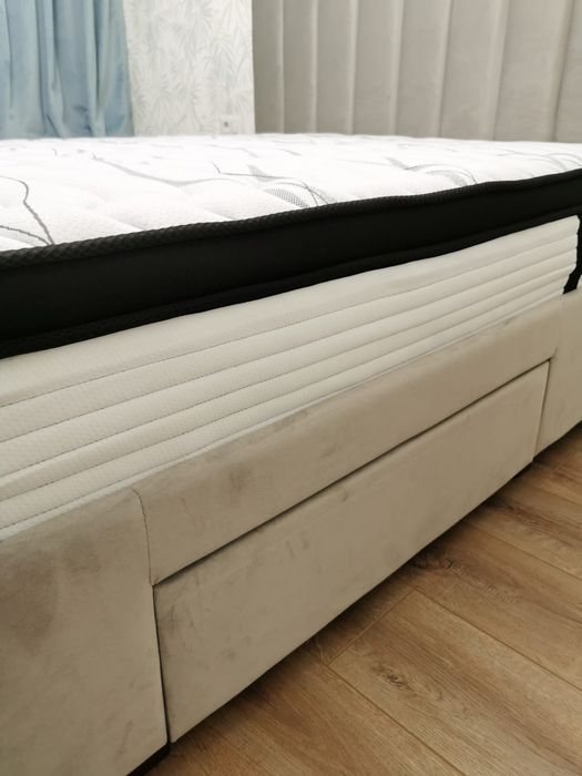 Pat tapițat catifea + saltea