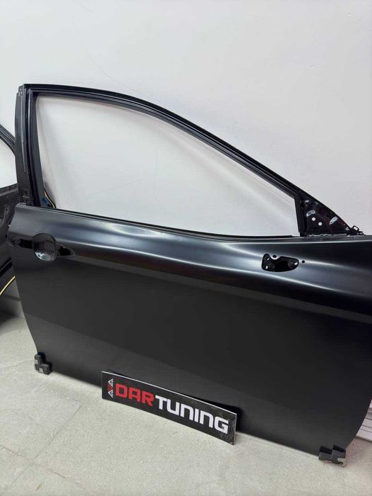 Передняя правая дверь камри 70