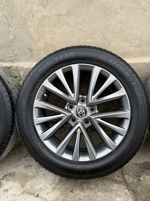 Титанки на камри R17