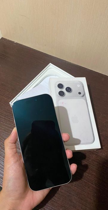 Iphone 17 pro 256gb.
