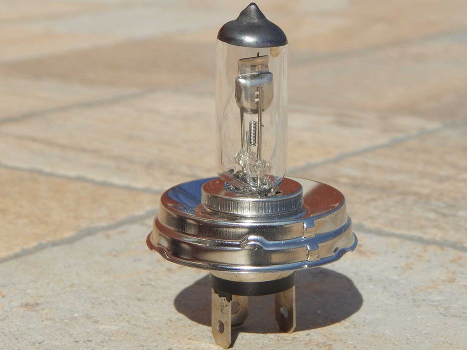 Bec auto halogen H4 12V 60/55W P45T Osaka Japonia cu ambalaj