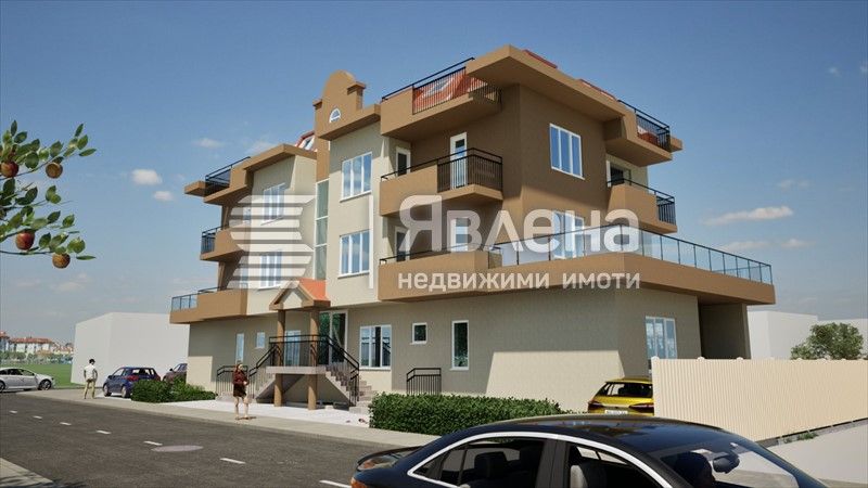 „Предлагаме за продажба просторен тристаен апартам