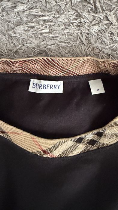 Burberry тениска размер М