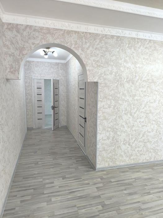 Урганч шахрида 2 каватли 200 м2 Уй сотилади