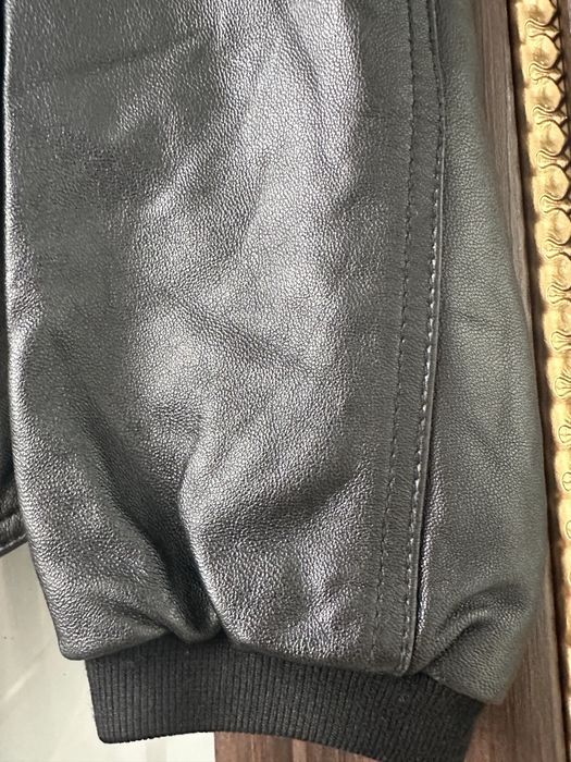 Продам женскую кожанку