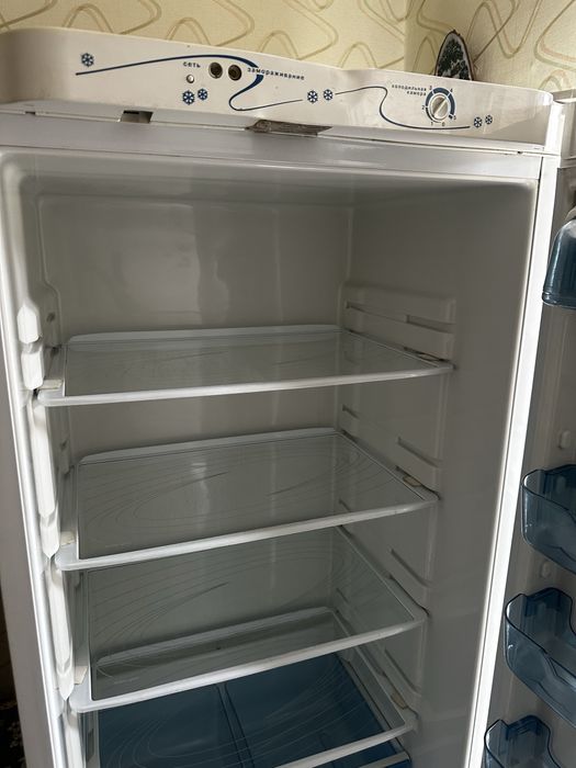 Продам Холодильник срочно