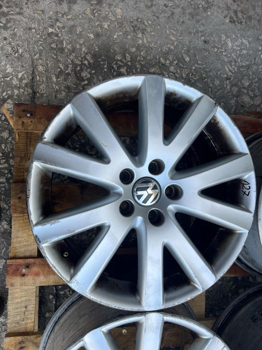 Джанти за VW Touareg 7L6 601 025 N R5 2.5tdi 5x120 9j et60 bbs ном 127