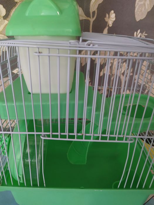 Клетка  для хомяка.