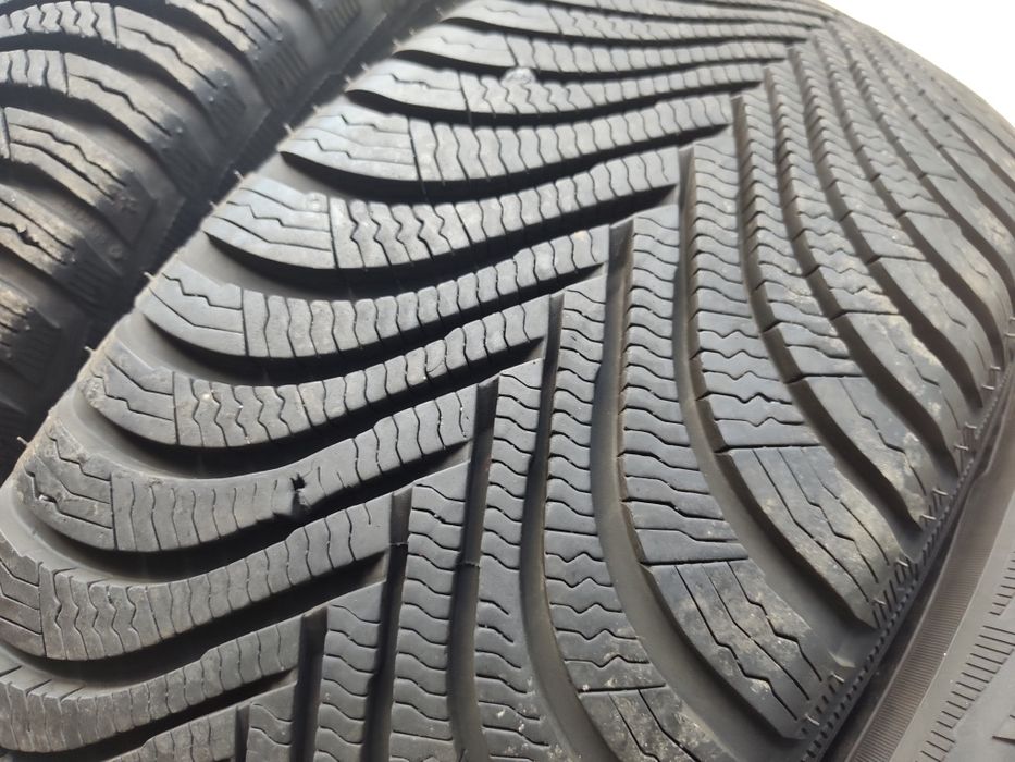 215/55/17" 4бр Michelin alpin 5,dot3023,7mm