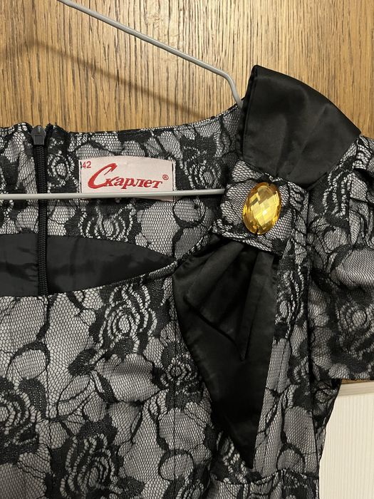 Дамска рокля Скарлет